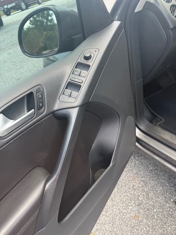 2016 Volkswagen Tiguan Image 9