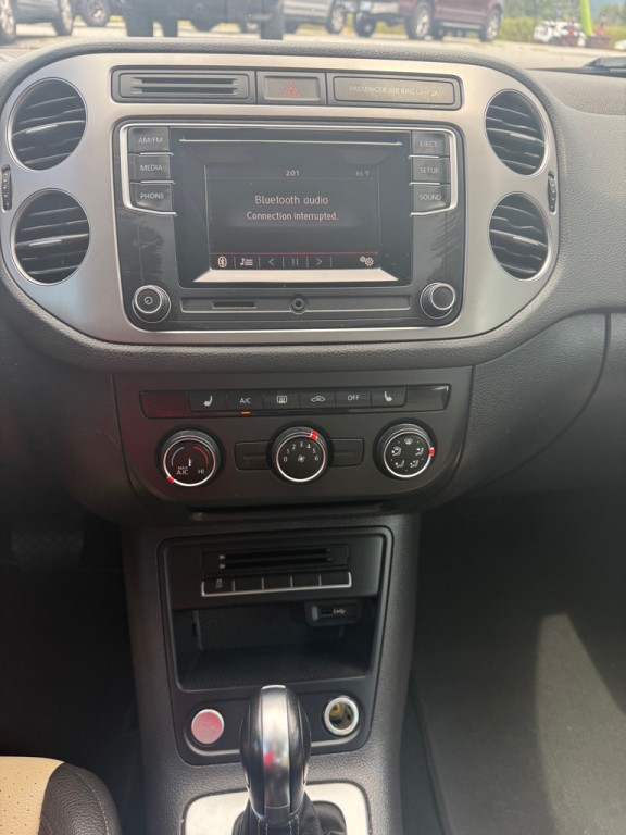2016 Volkswagen Tiguan Image 14