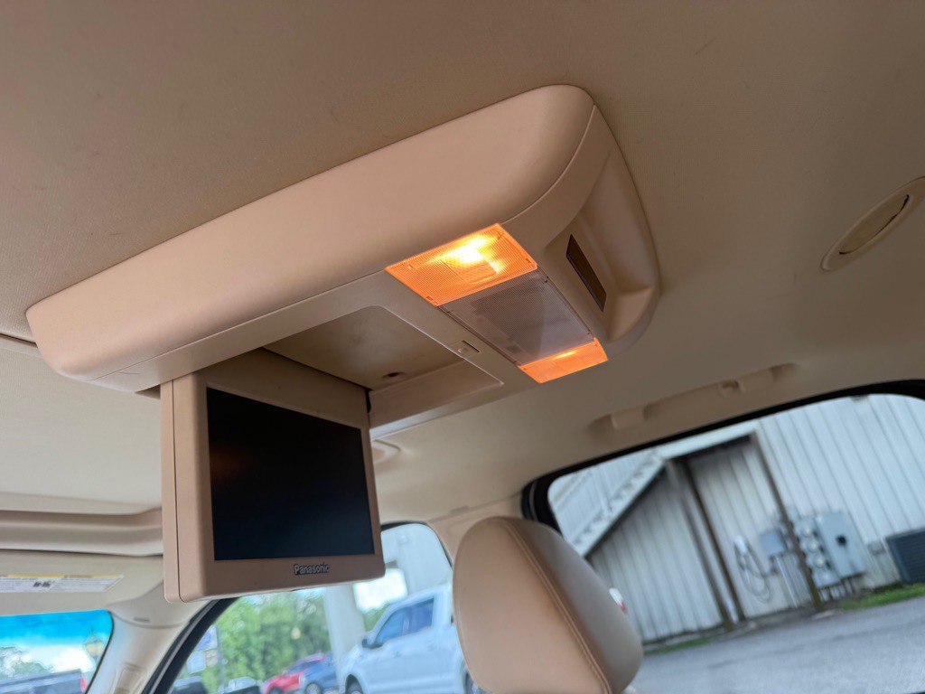 2007 Cadillac Escalade Image 12