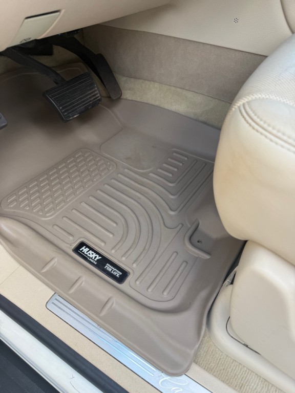 2007 Cadillac Escalade Image 13
