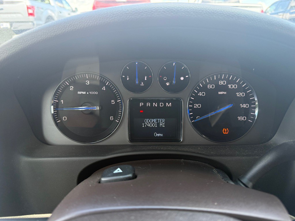 2007 Cadillac Escalade Image 14