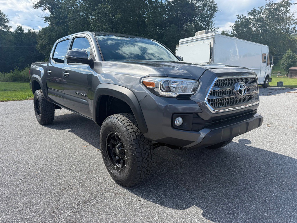 2016 Toyota Tacoma Image 3