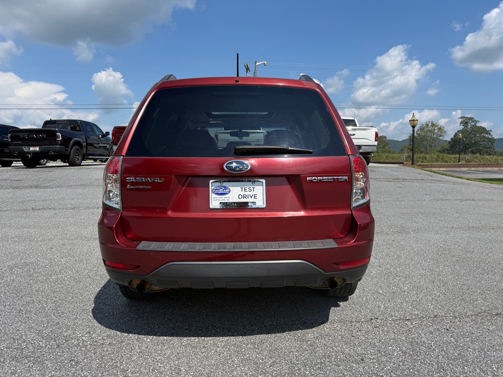 2010 Subaru Forester Image 4