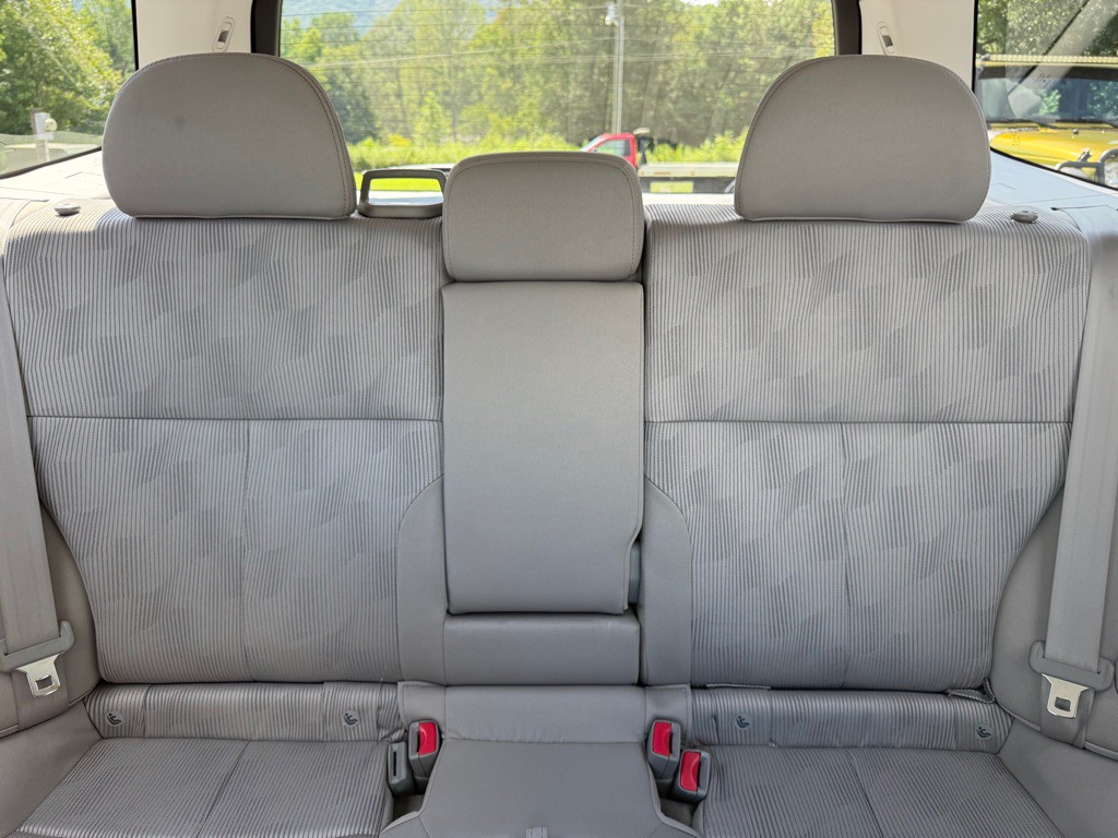 2010 Subaru Forester Image 15
