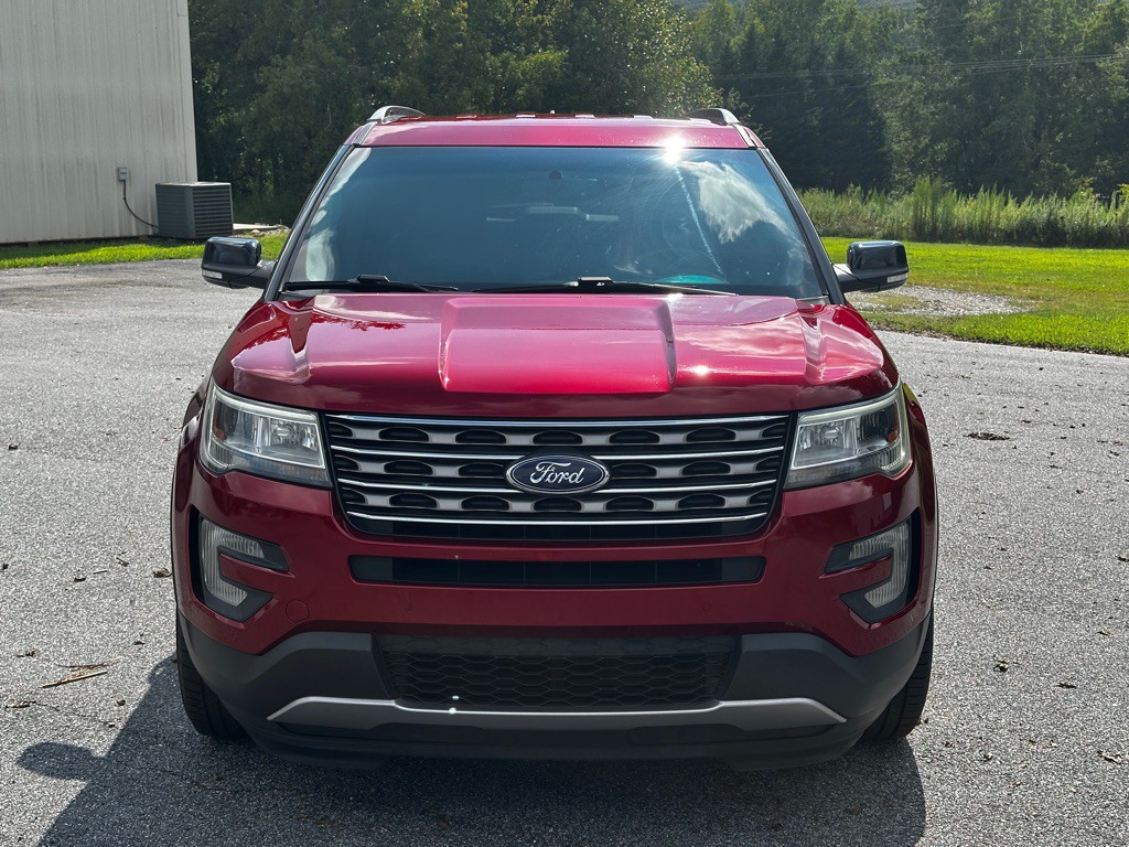 2017 Ford Explorer Image 2