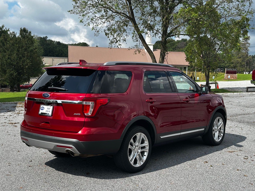 2017 Ford Explorer Image 5