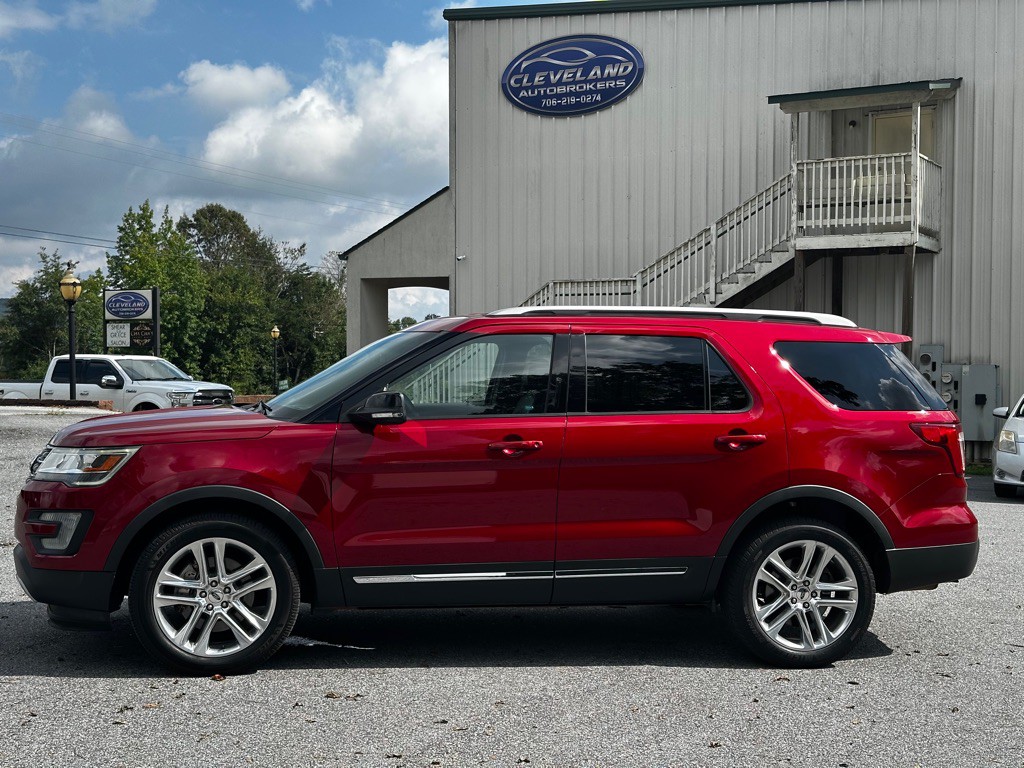 2017 Ford Explorer Image 8