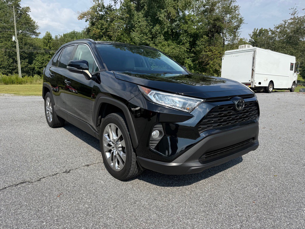 2021 Toyota Rav4 Image 2