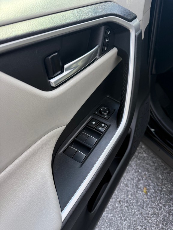 2021 Toyota Rav4 Image 13