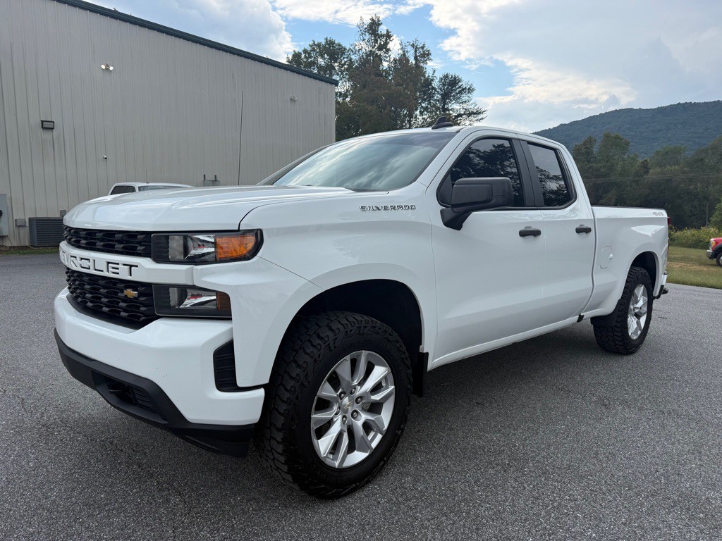 2021 Chevrolet Silverado 1500 Image 1