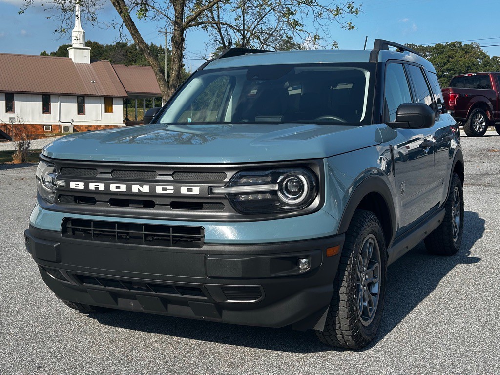2021 Ford Bronco Image 1