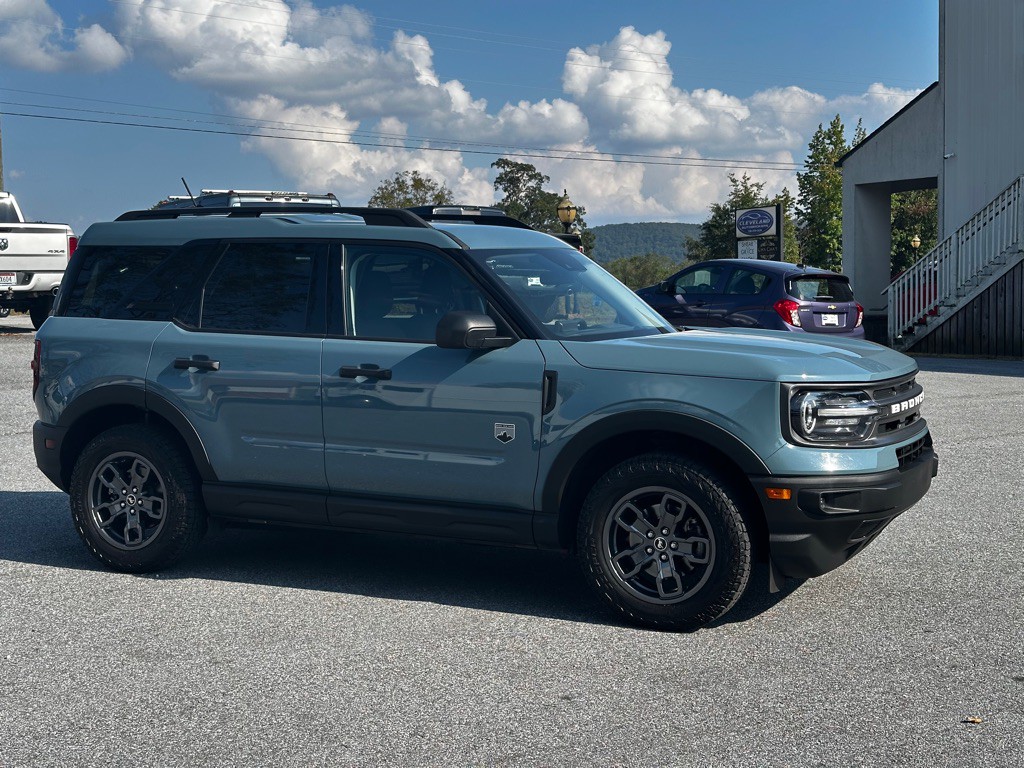 2021 Ford Bronco Image 3