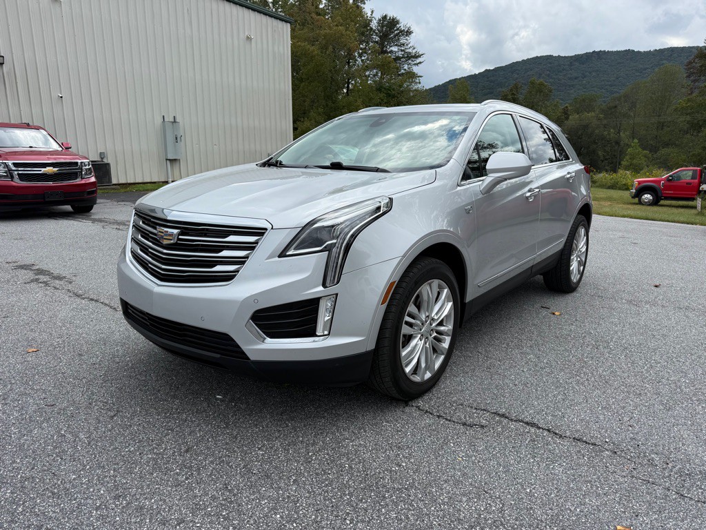 2019 Cadillac XT5 Image 2