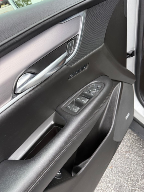2019 Cadillac XT5 Image 9