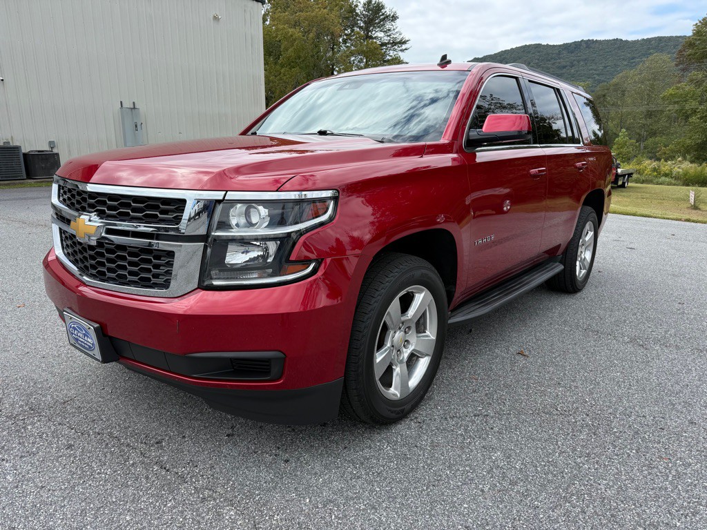 2015 Chevrolet Tahoe Image 2