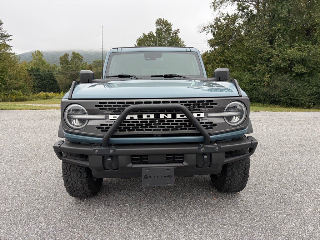 2022 Ford Bronco Image 3