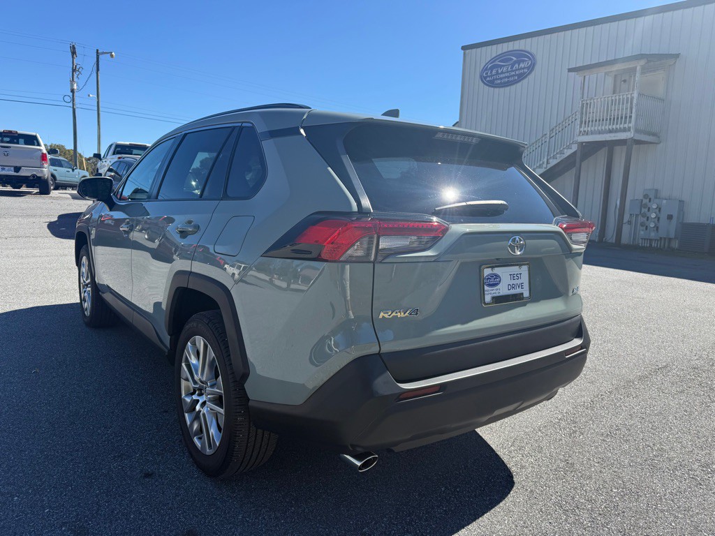 2022 Toyota Rav4 Image 7