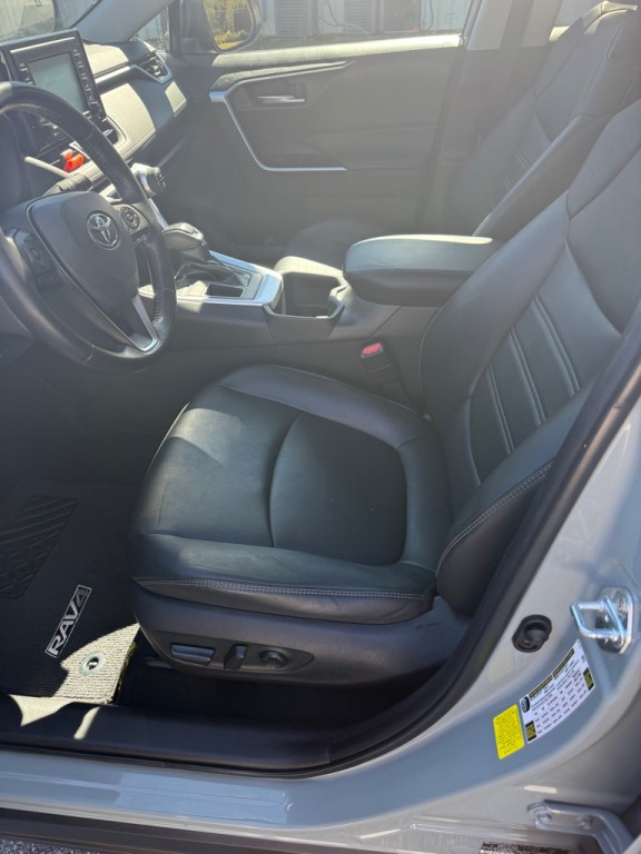 2022 Toyota Rav4 Image 9