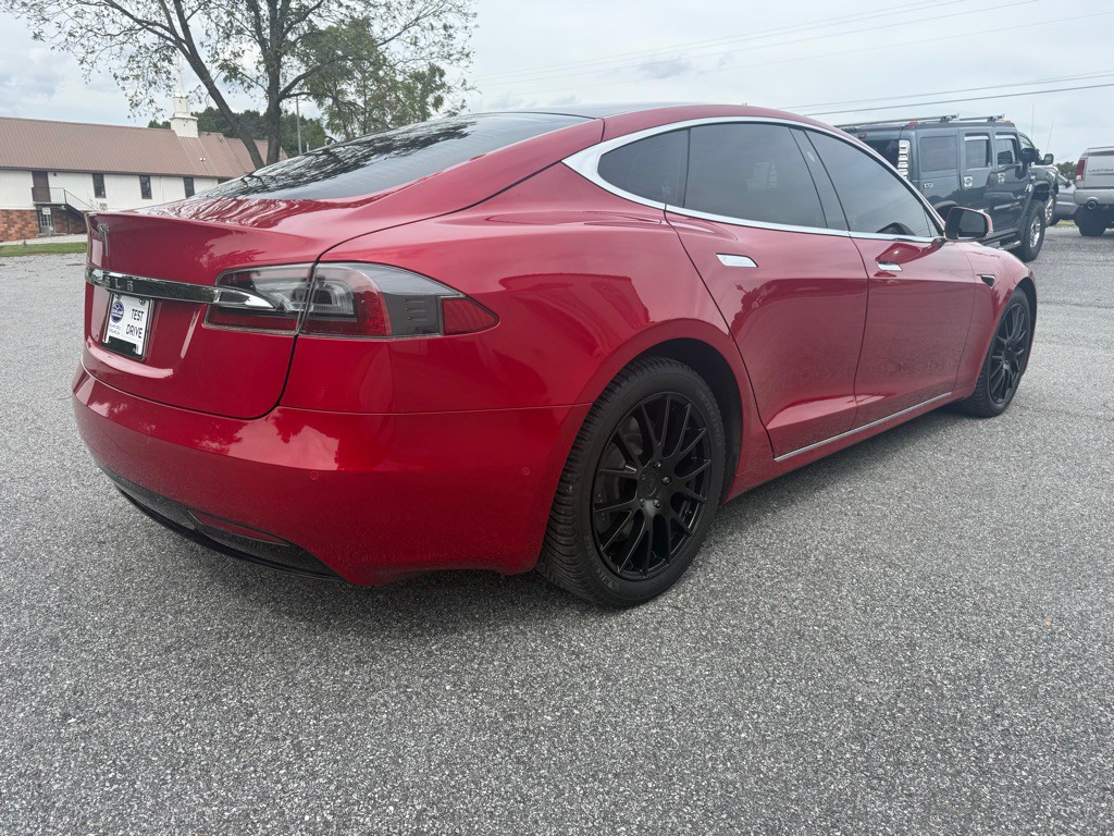 2020 Tesla Model S Image 5
