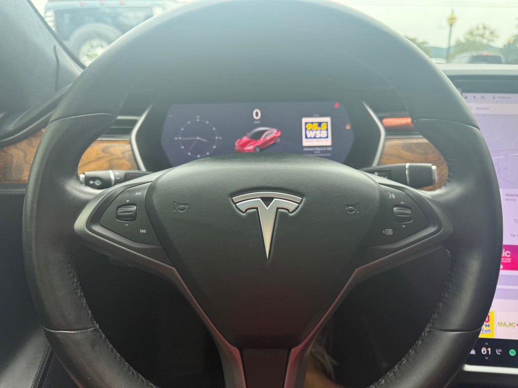 2020 Tesla Model S Image 14