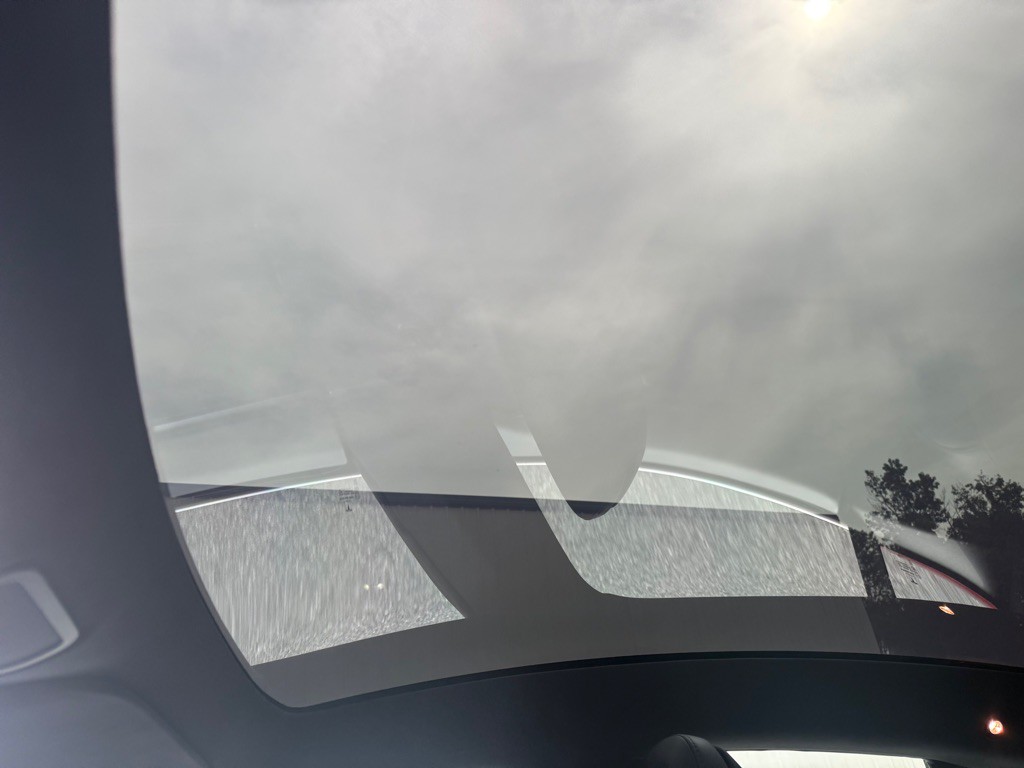2020 Tesla Model S Image 18
