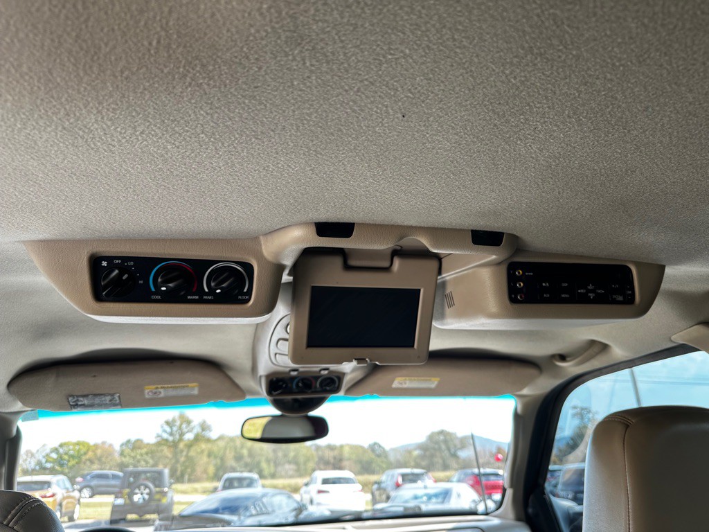 2005 Ford Excursion Image 22