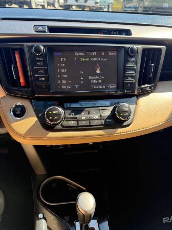 2018 Toyota Rav4 Image 17