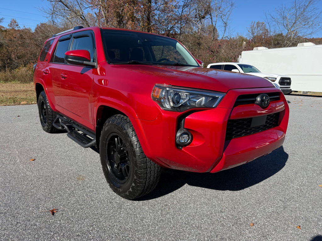 2022 Toyota 4Runner Image 1