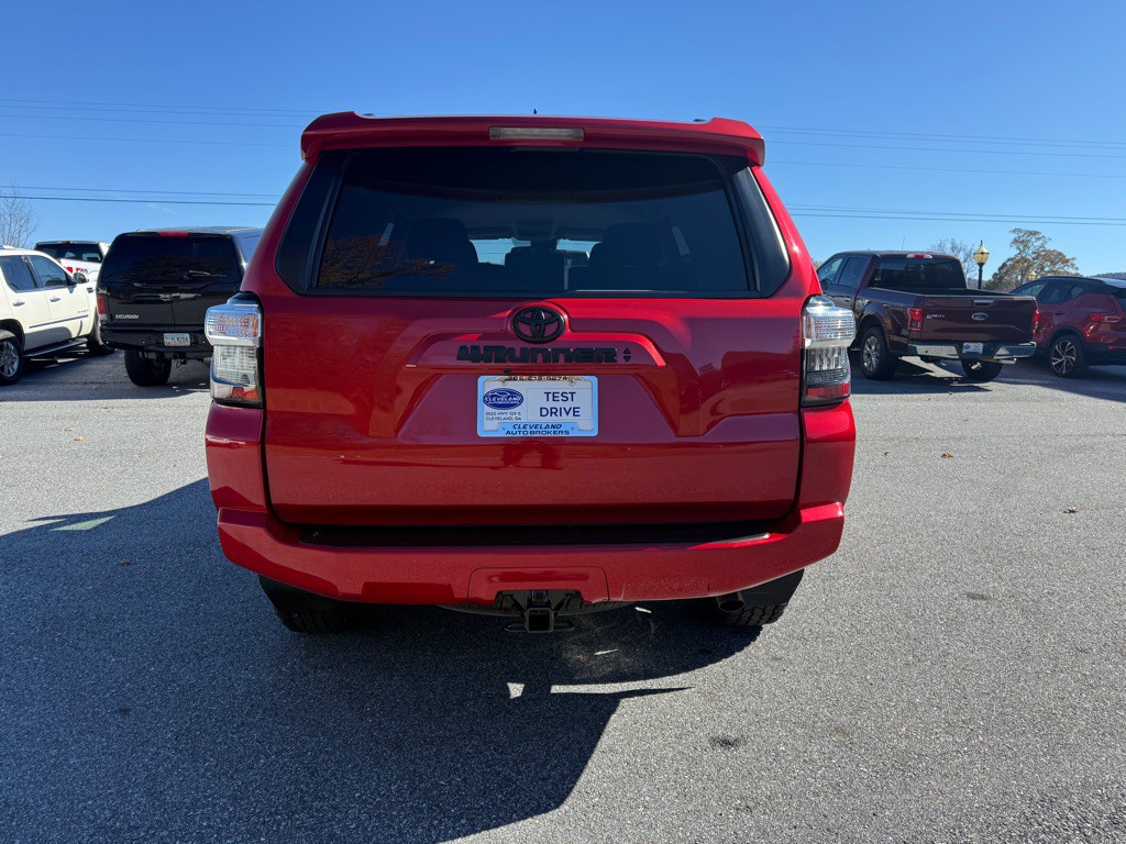 2022 Toyota 4Runner Image 6