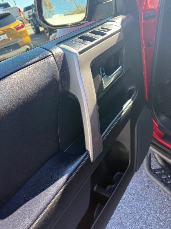 2022 Toyota 4Runner Image 10