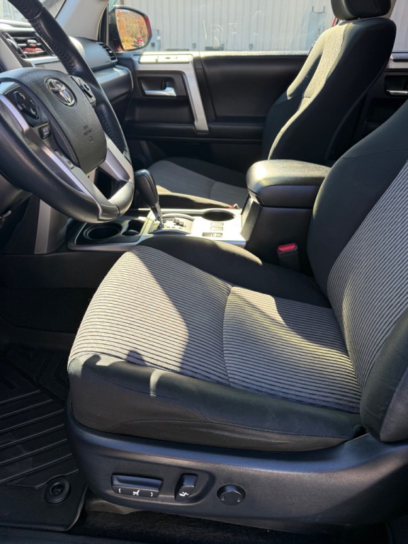 2022 Toyota 4Runner Image 11