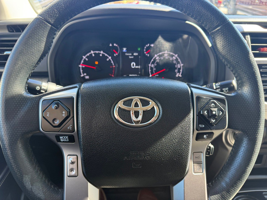 2022 Toyota 4Runner Image 15