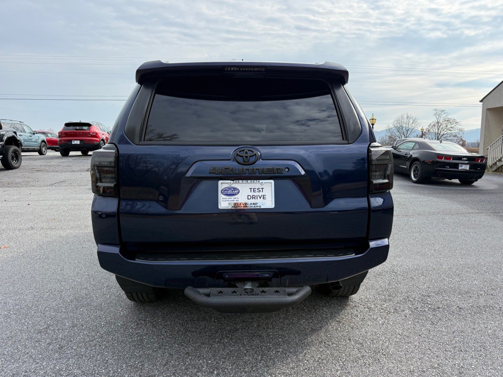 2017 Toyota 4Runner Image 5