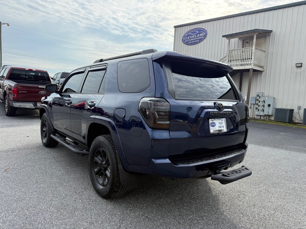 2017 Toyota 4Runner Image 6