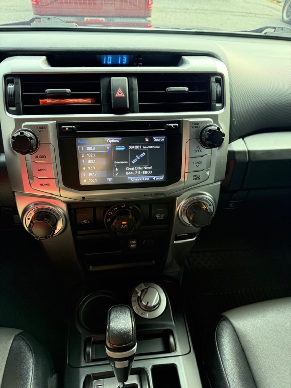 2017 Toyota 4Runner Image 14