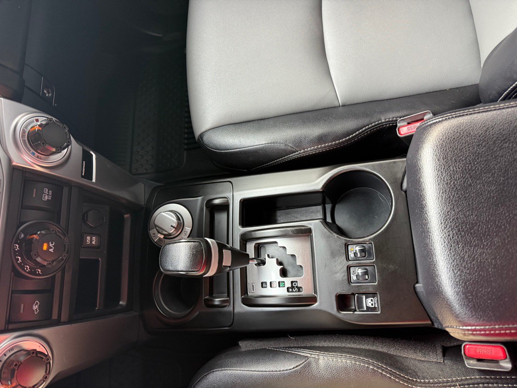 2017 Toyota 4Runner Image 16