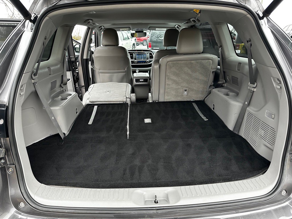 2019 Toyota Highlander Image 14
