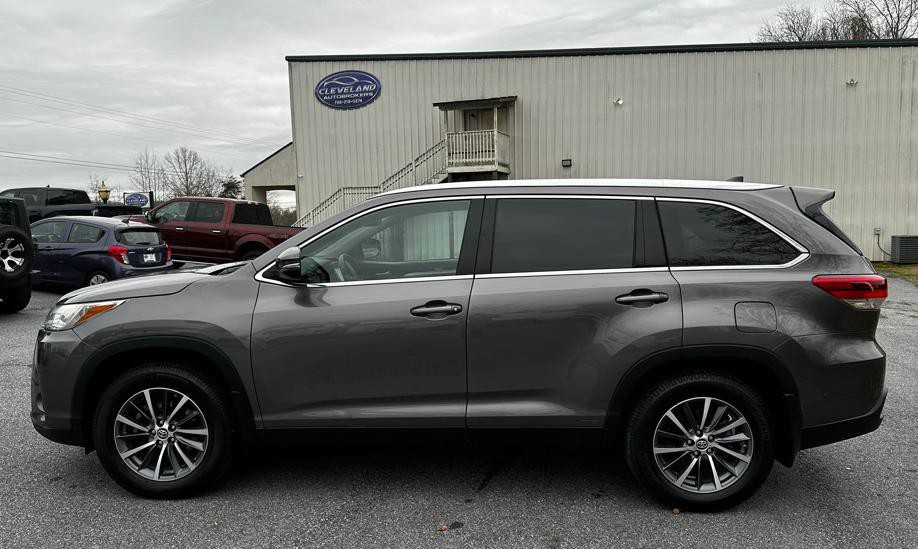 2019 Toyota Highlander Image 4