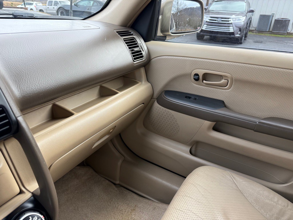 2005 Honda CR-V Image 16