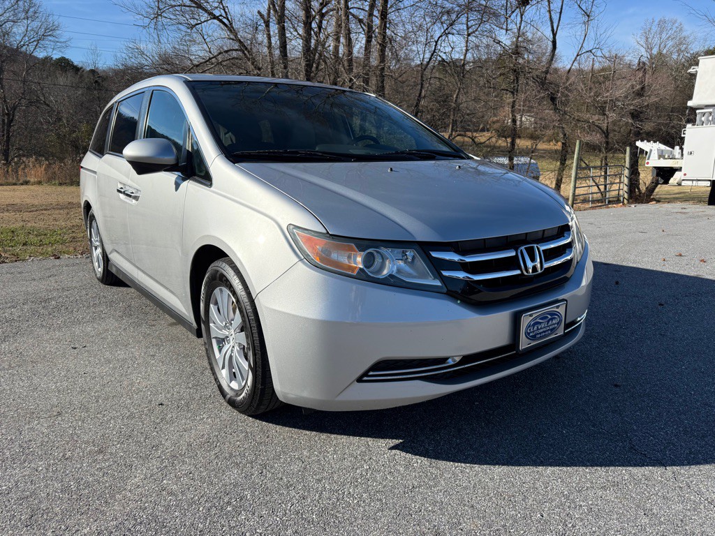 2015 Honda Odyssey Image 1