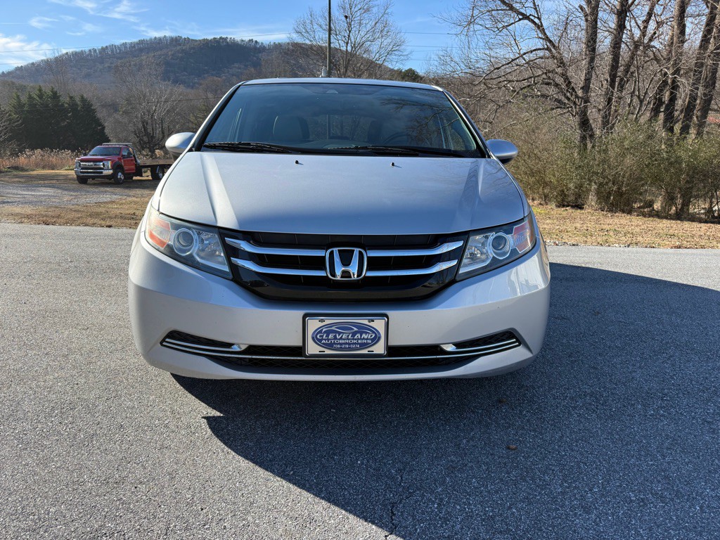 2015 Honda Odyssey Image 2