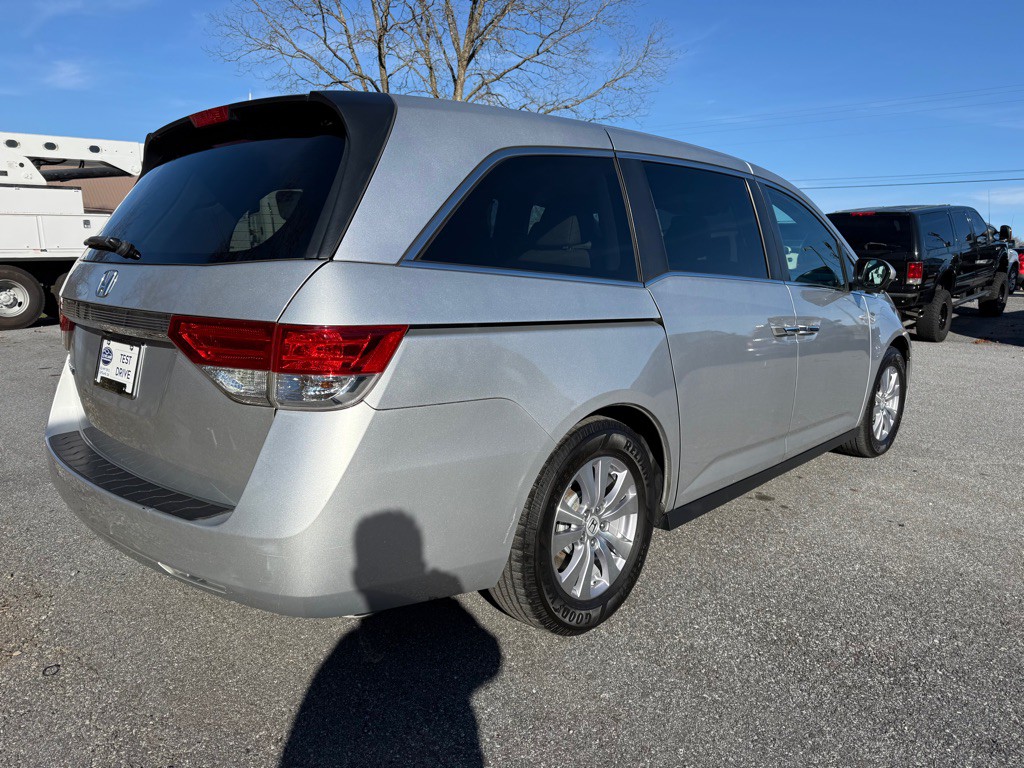 2015 Honda Odyssey Image 5