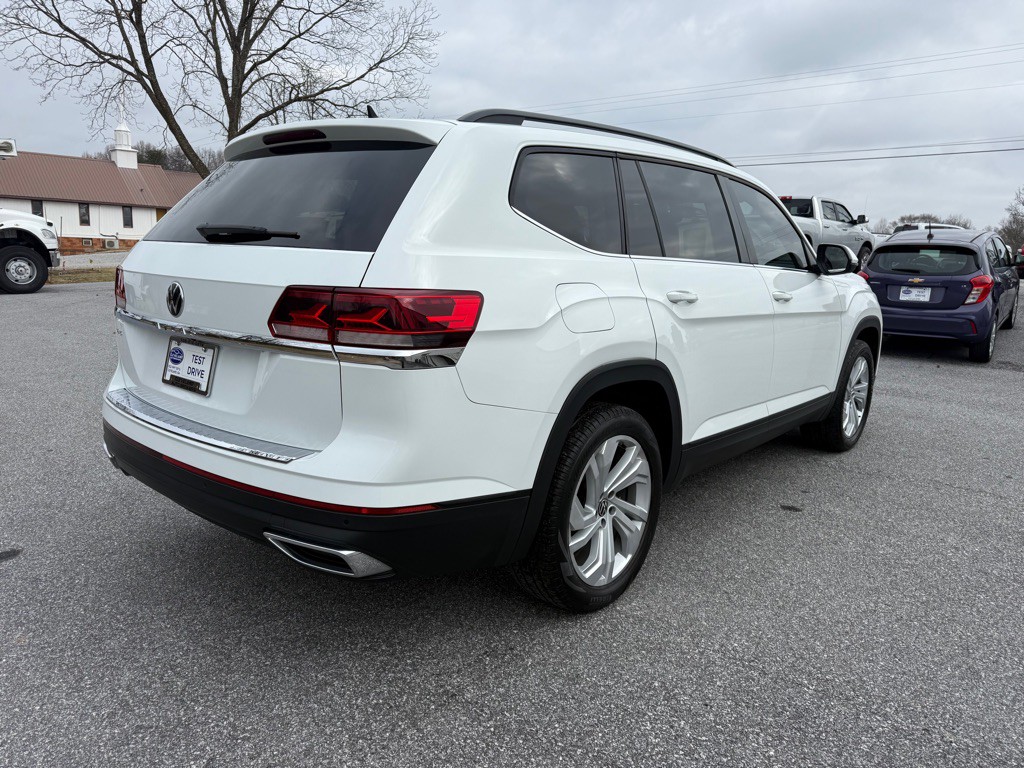 2021 Volkswagen Atlas Image 3