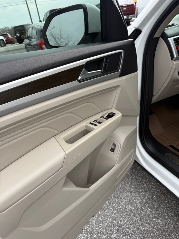 2021 Volkswagen Atlas Image 11