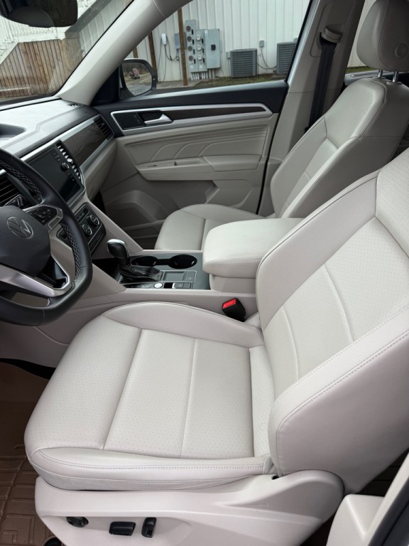 2021 Volkswagen Atlas Image 12
