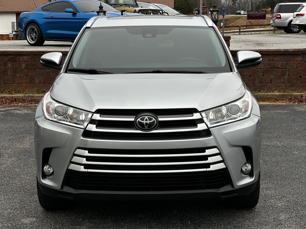 2018 Toyota Highlander Image 8