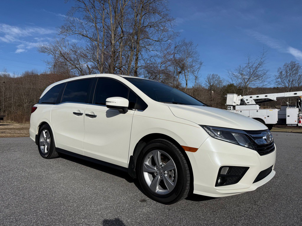 2019 Honda Odyssey Image 1