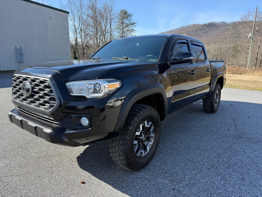 2021 Toyota Tacoma Image 1