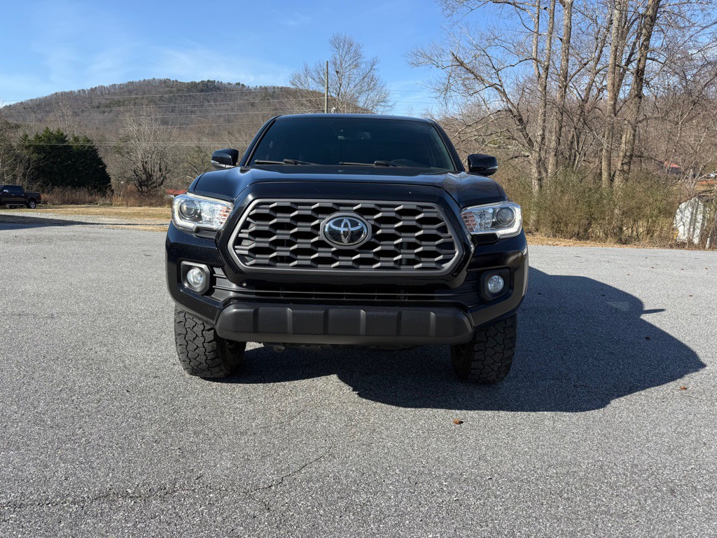 2021 Toyota Tacoma Image 2