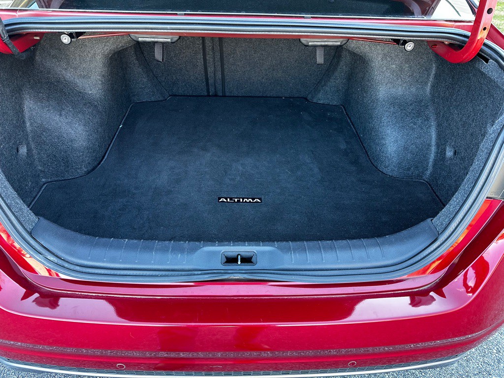 2020 Nissan Altima Image 14
